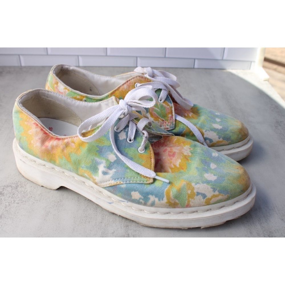 Dr. Martens Lester Tie-Tye Canvas Derby Sneaker Size 10